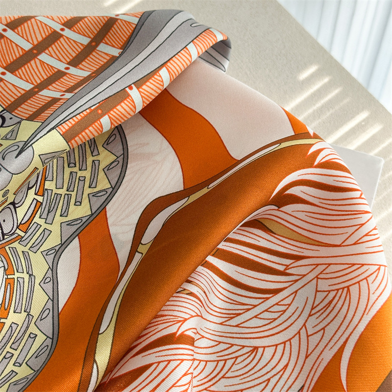 Projektant Jedwabny Szalik Kob – Travel Accessories Aesthetic recenzja i cena